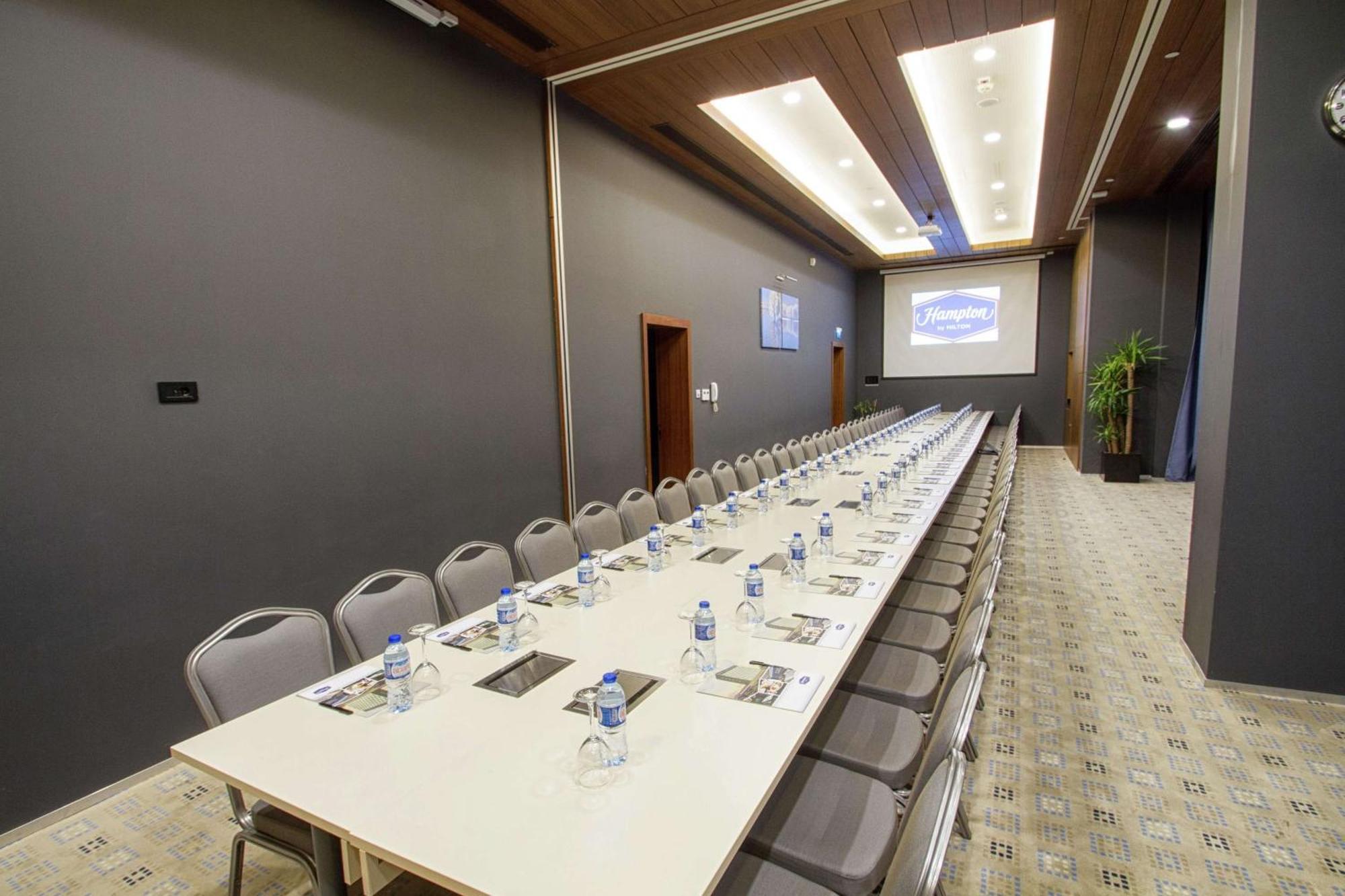 Hampton By Hilton Bolu Hotel Exterior photo